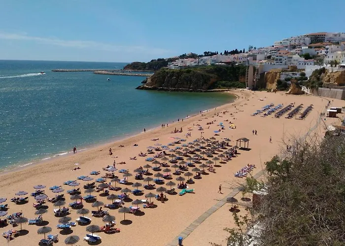 Albufeira Tradicional Beach Apartment